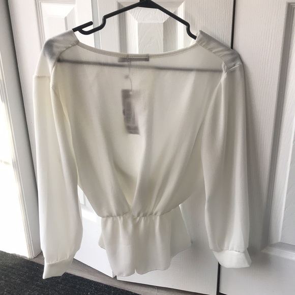 Blouse - Picture 2 of 3